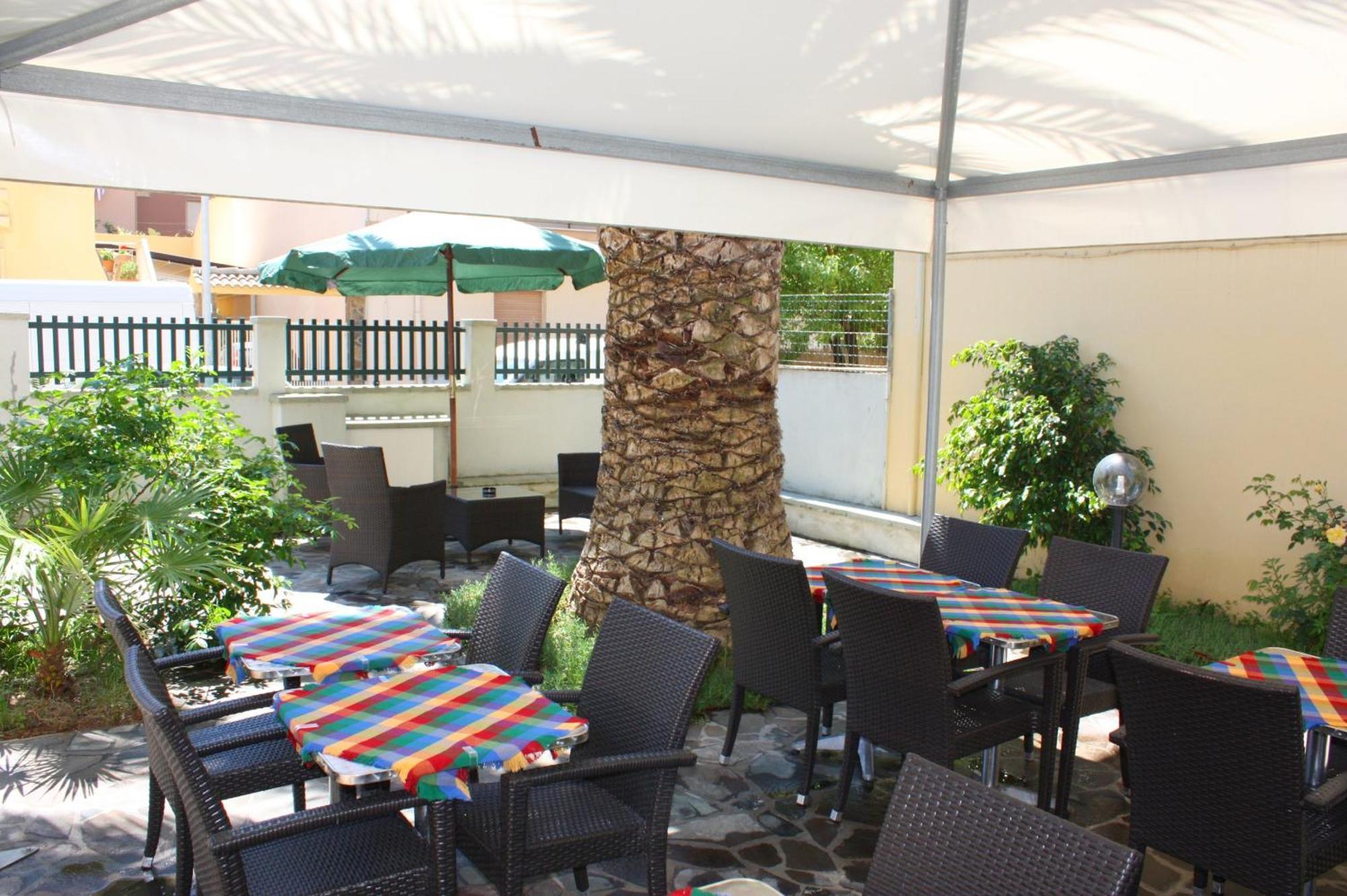 Hotel Alguer Buitenkant foto