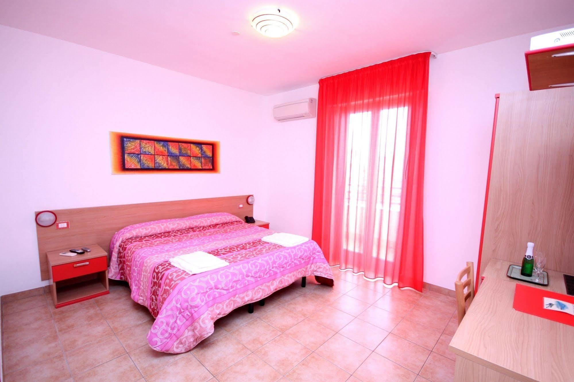 Hotel Alguer Buitenkant foto